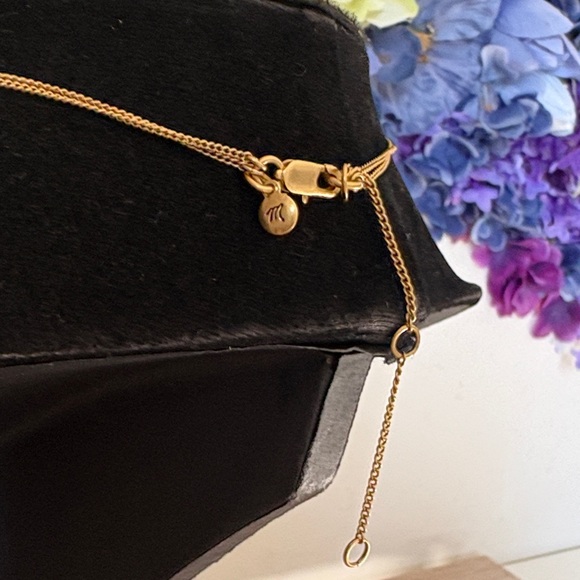 Madewell Gold Layered Necklace with Circle and Leaf Pendants - Picture 2 of 9